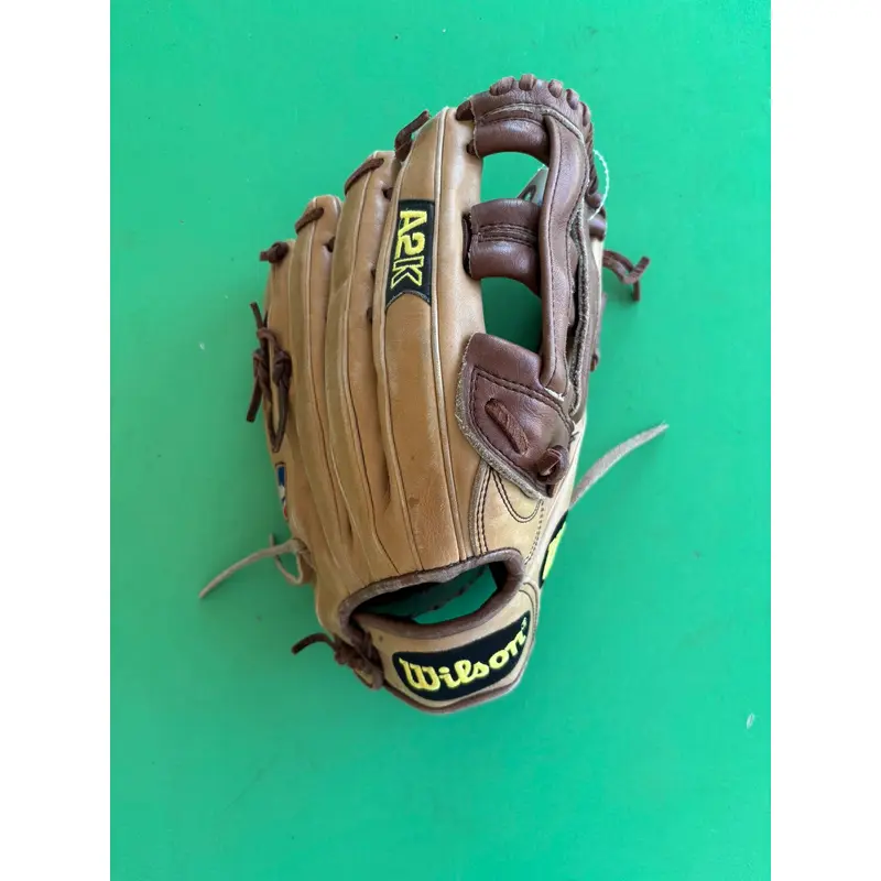 Wilson A2K 1799 RH Outfield Baseball Glove 13"