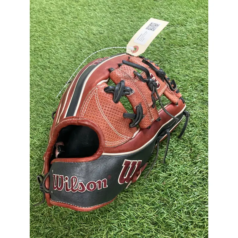 Wilson A2K RH Baseball Glove 11.75" (Used)