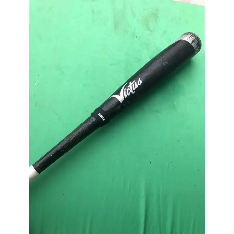 Used USSSA Certified Victus Nox Bat -5 25OZ 30"