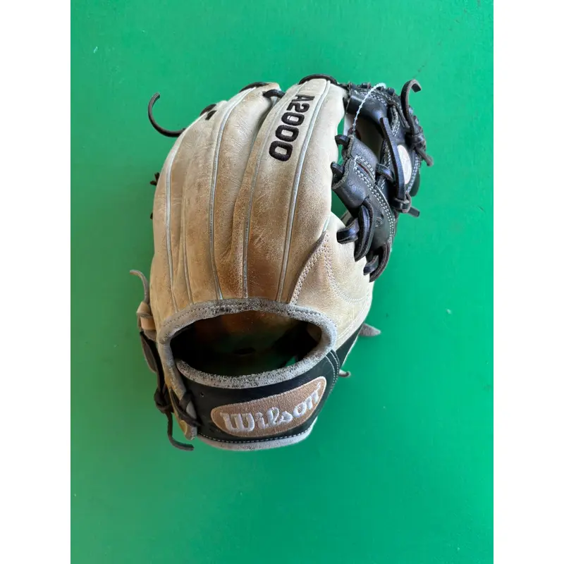 Wilson A2000 1787 RH Infield Baseball Glove 11.75"