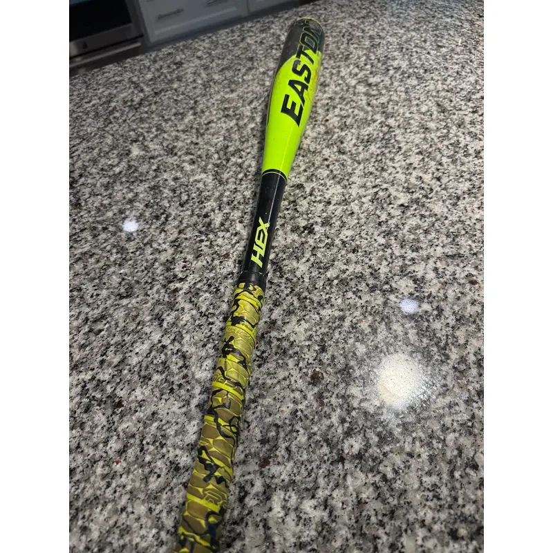 Easton Hex USSSA Certified Bat (-10) 18 oz 28" (Used)