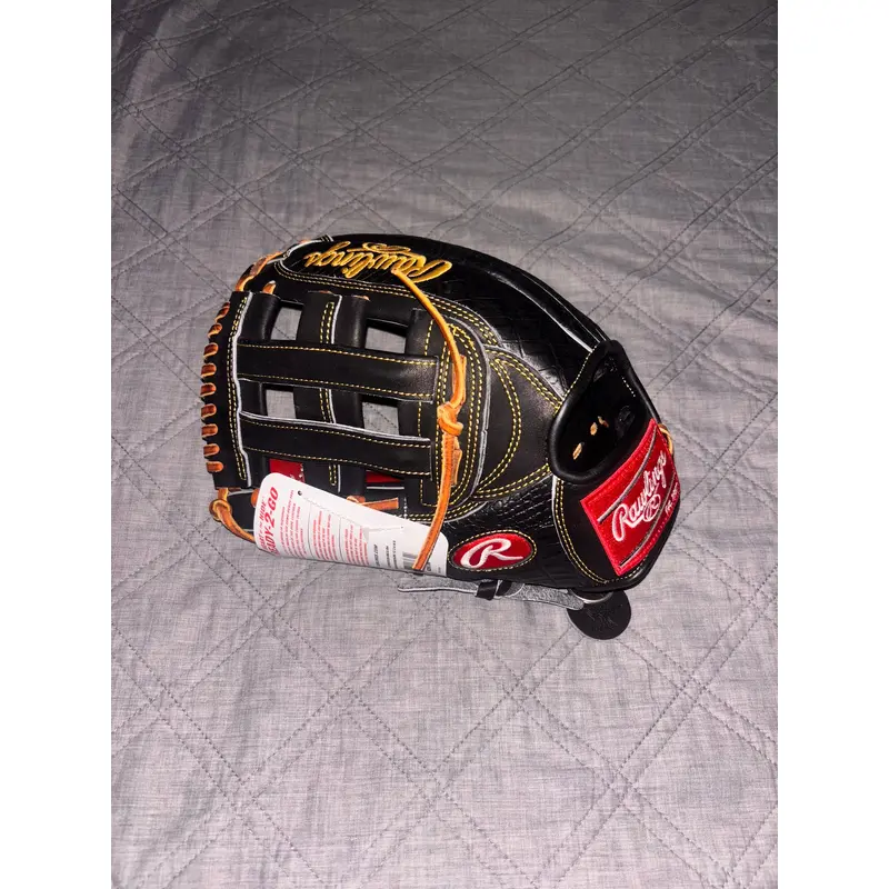 Rawlings Heart Of The Hide Outfield