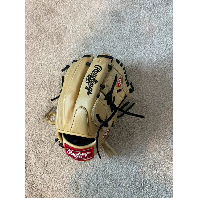 Rawlings RH Baseball Glove 12" (Used)