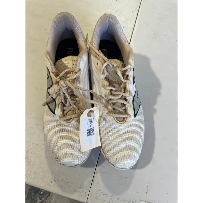 White Men's Size M 10.0 (W 11.0) Adult New Balance Cleats Metal (Used)