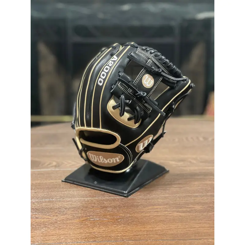 Wilson A2000 1786 11.5 Infield Baseball Glove