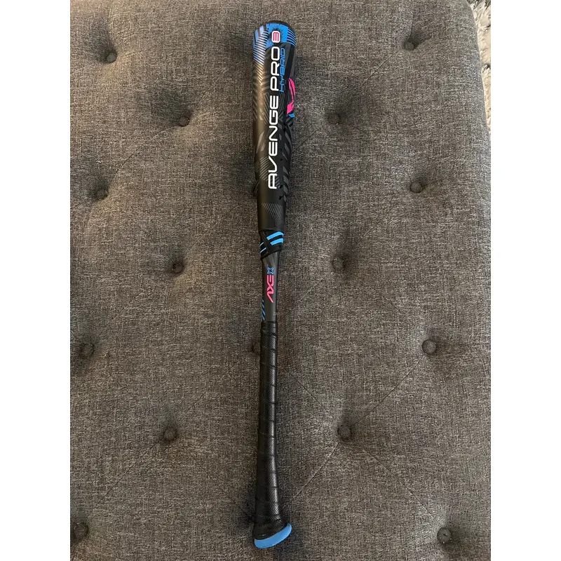 2025 AXE Avenge Pro Composite USABat Certified Bat (-10) 19 oz 29" (Used)