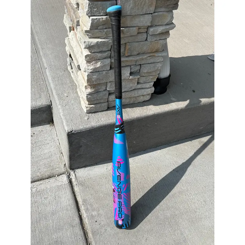 USSSA Axe Avenge Pro 3