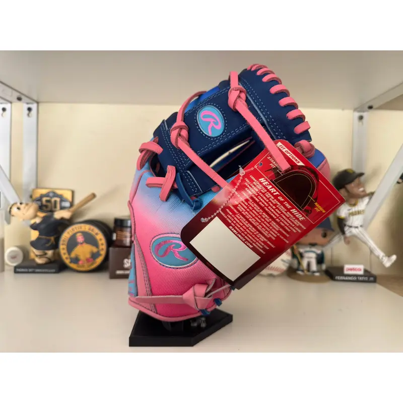 Rawlings Heart of the Hide Funburst 11.5 New with Tags