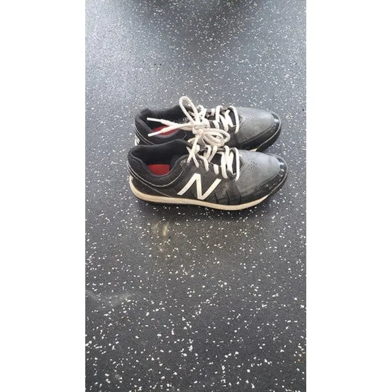 Used New Balance BLACK BASEBALL CLEAT BB/SB Cleats Black Junior 03 11849-S000030892