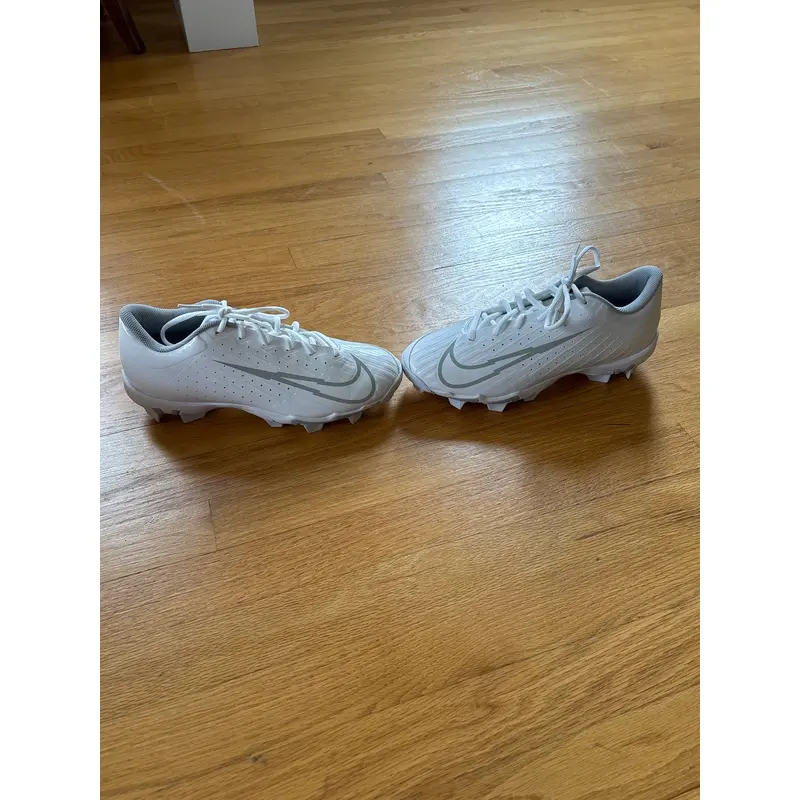 White Men's Size M 8.0 (W 9.0) Youth Nike Low Top Vapor Ultrafly 4 Keystone (New)