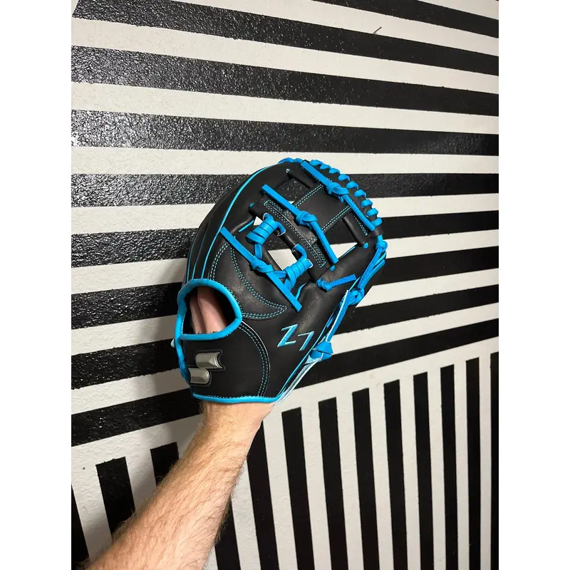 SSK Z7 11.5 Specialist infield baseball glove