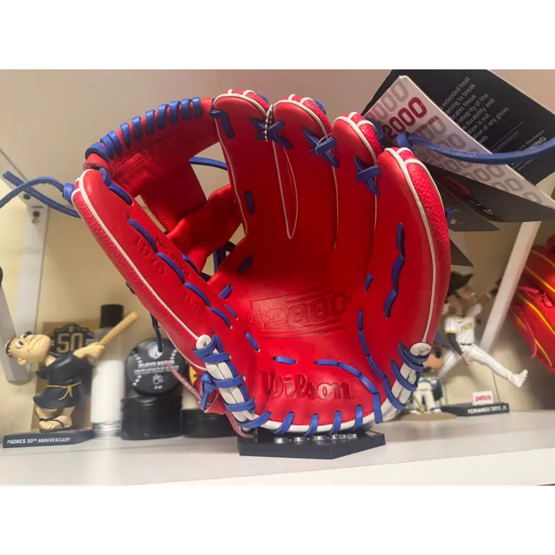 Wilson A2000 1975 11.75 RHT Limited Edition