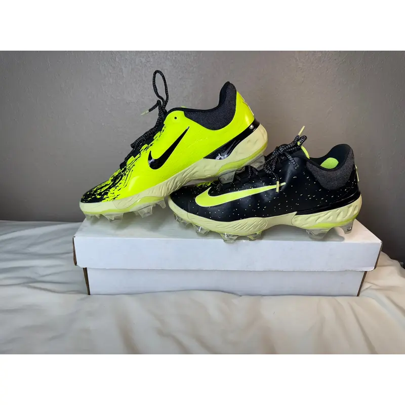 Rare new Nike Alpha Huarache Elite 4 ALL STAR Low MCS 11