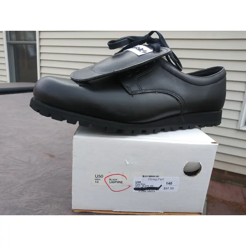 Black Men's Adult Low Top Turf Cleats (New)