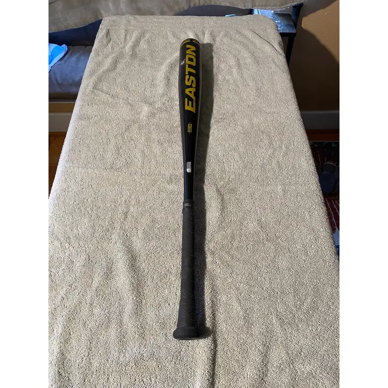 Easton Black Magic