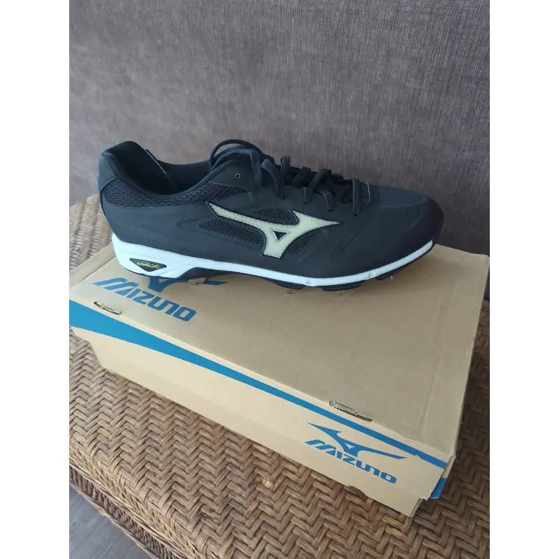 Black Men's Size M 8.0 (W 9.0) Adult Mizuno Low Top Metal (New)