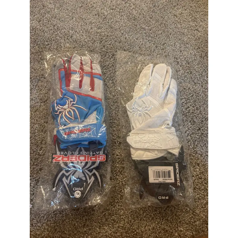 Brand New Spiderz Batting Gloves