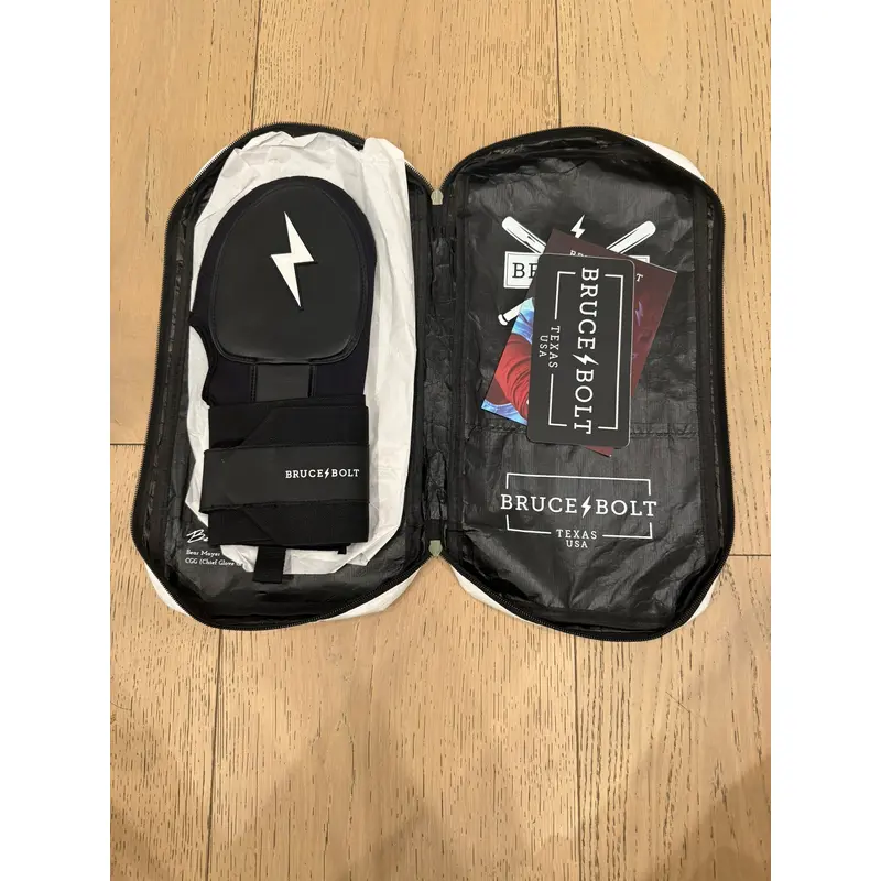 Black Adult Right hand Sliding Mitt (Brand New) never worn!
