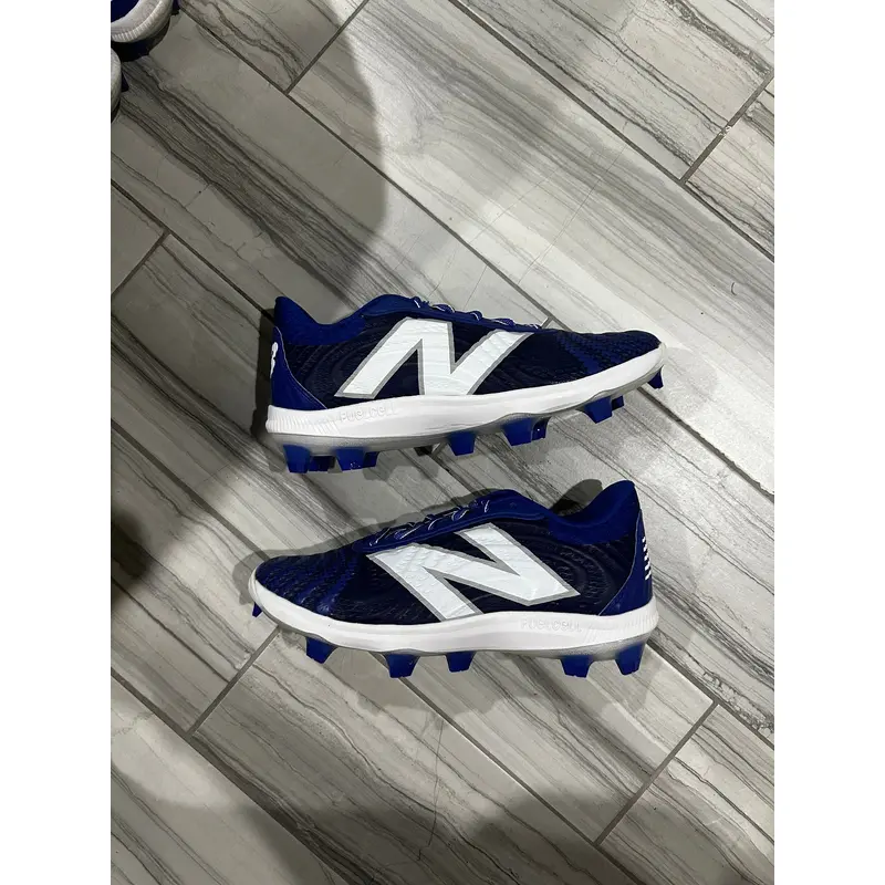 Blue Men's Adult Size M 11.0 (W 12.0) New Balance Molded Cleats Cleats (New)