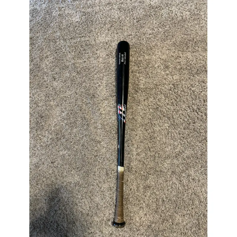 Marucci RIZZ44 Pro model Wood Bat 32 oz 32"