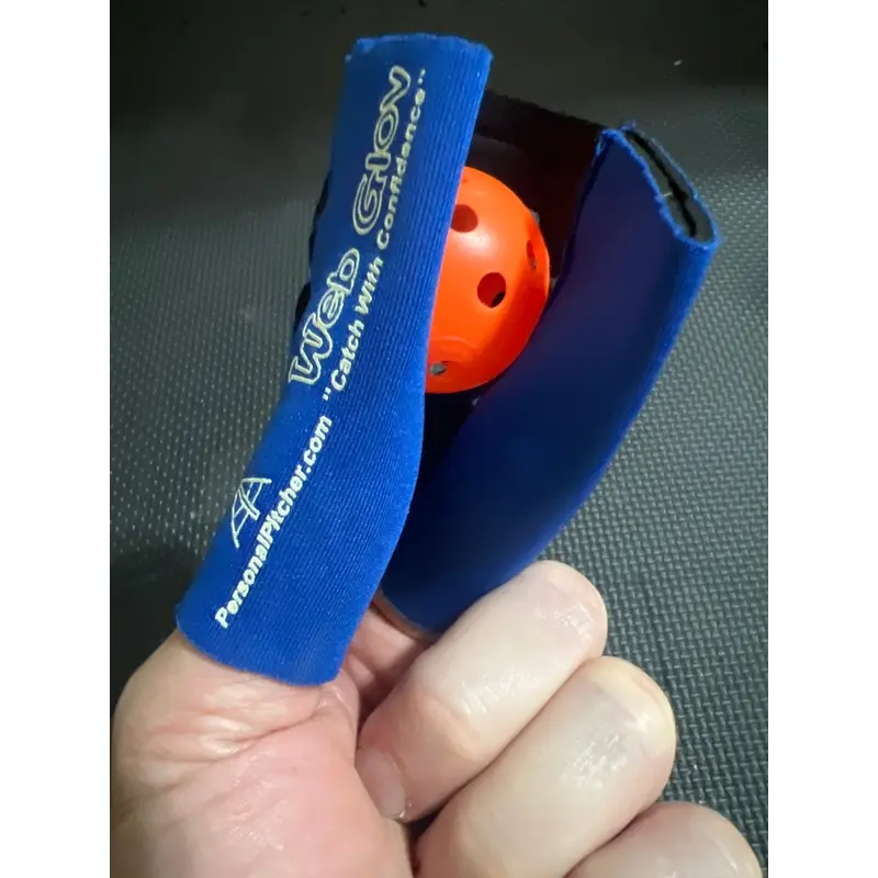 WebGlov (2 mini wiffle balls included)