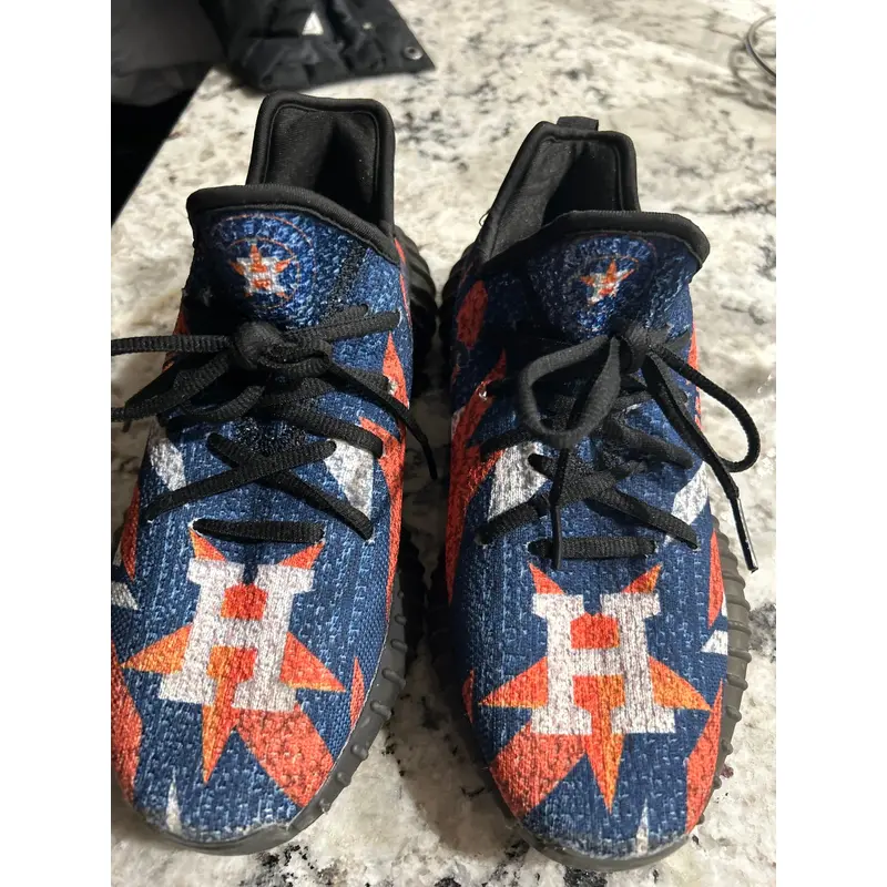 Blue Unisex Size M 5.5 (W 6.5) Adidas (New) Yeezy Shoes