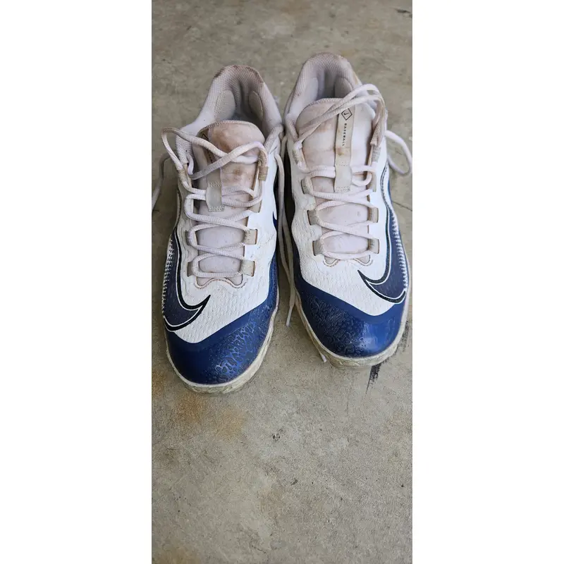 White Men's Size M 11.0 (W 12.0) Nike Low Top (Used)