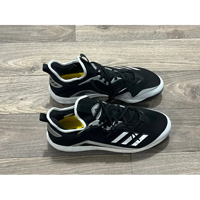 Adidas Icon 6.