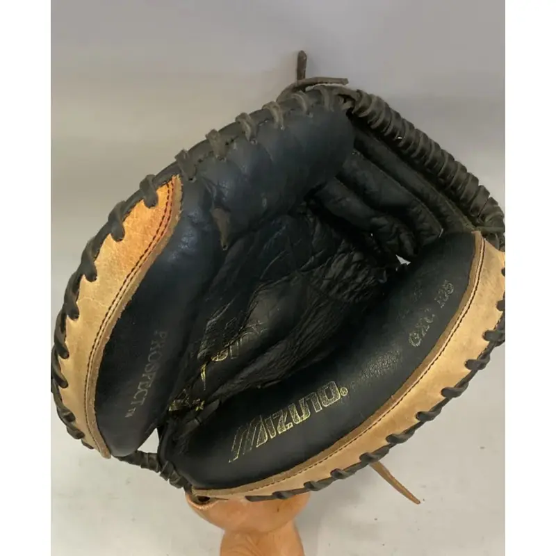 Mizuno Left Hand Throw Catcher's Prospect Baseball Glove 32.5" (Used)