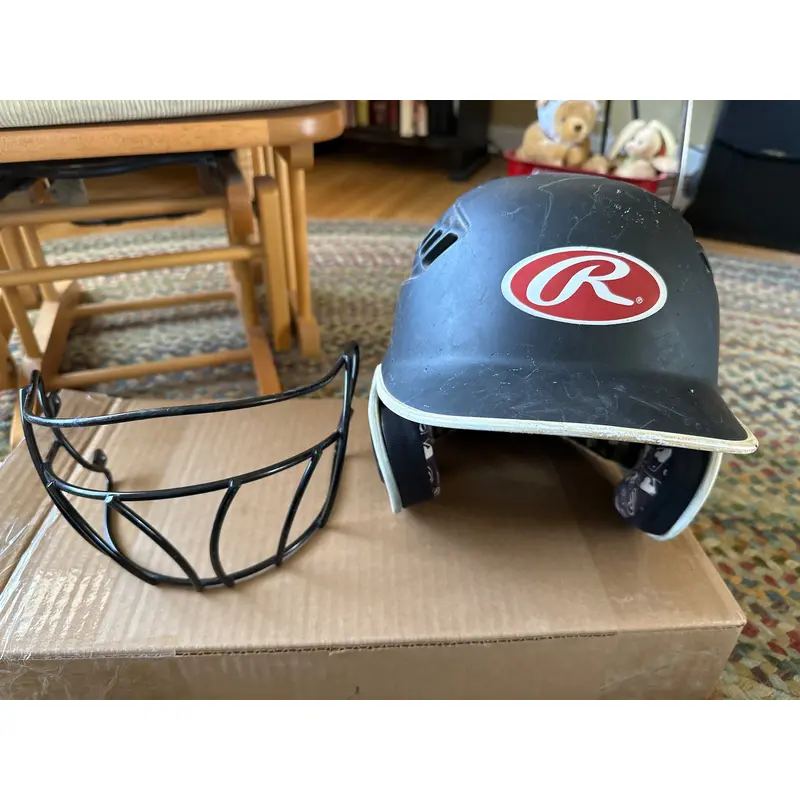Rawlings batting helmet with cage Size 6 1/2-7 1/8