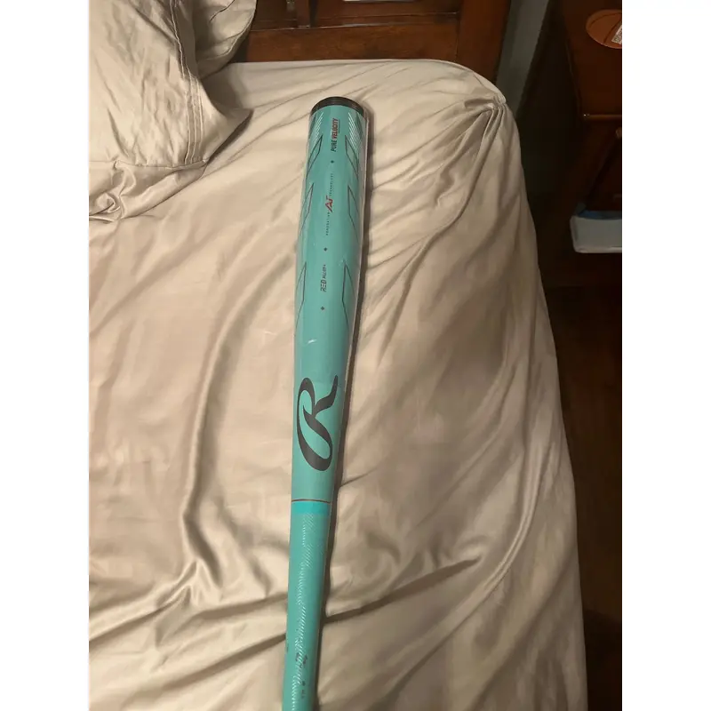 New Rawlings (-3) 30 oz 33" Bat