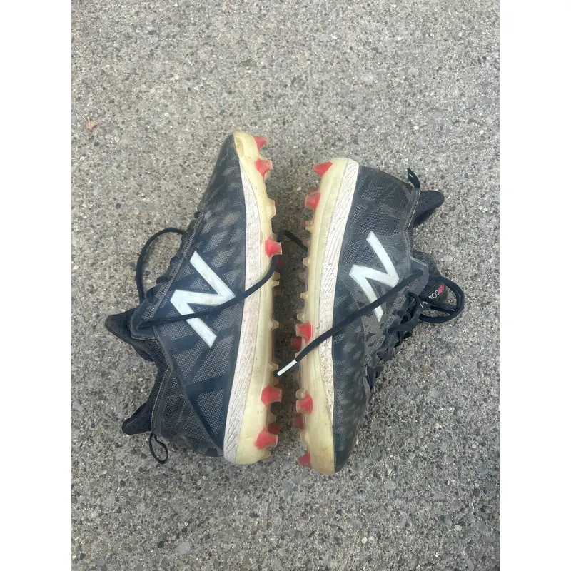 Black Used Men's Low Top Molded Cleats Compv1