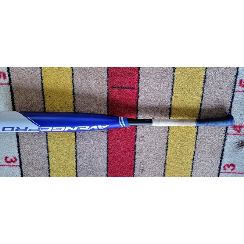 Used USSSA Certified 2022 AXE Composite Avenge Pro Bat (-8) 23 oz 31"
