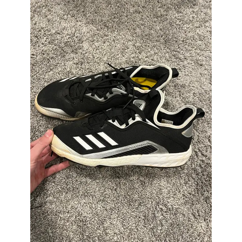 Black Used Metal Low Top Icon