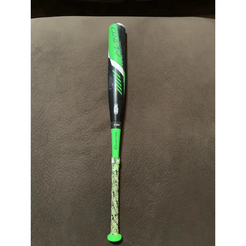 Bat Used USSSA Certified Easton Composite Mako (-10) 20 oz 30"