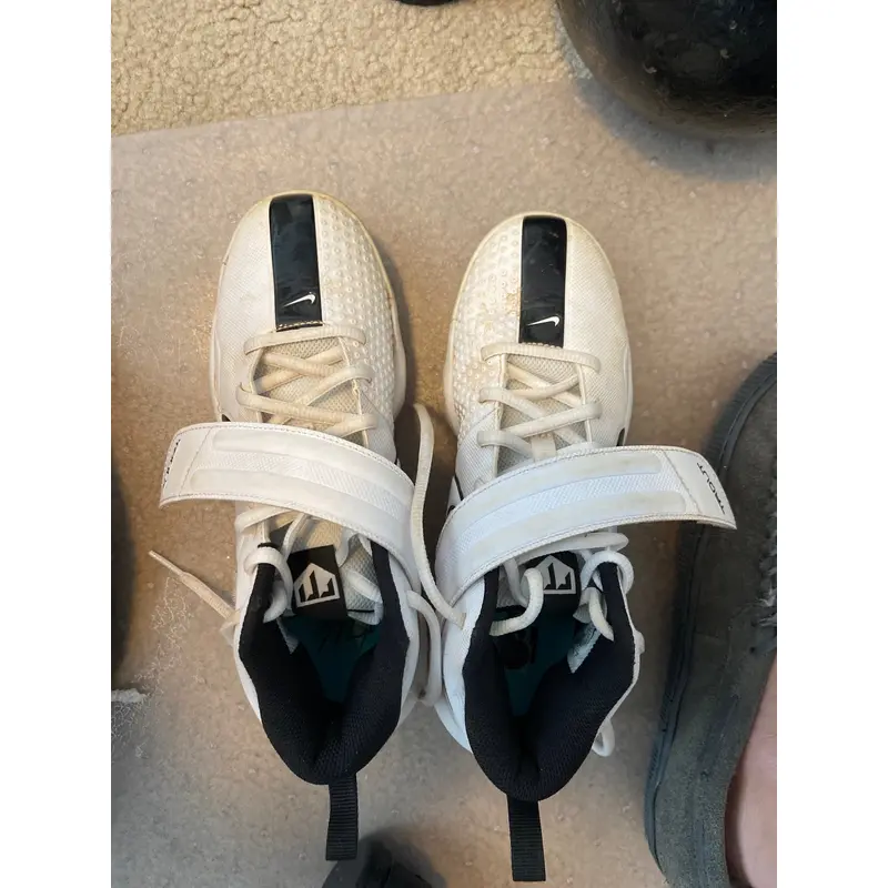 Black Youth Size 5.0 (Women's 6.0) Nike Trout