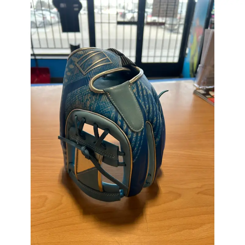 Rawlings Right Hand Throw Infield REV1X 11.75" (New)