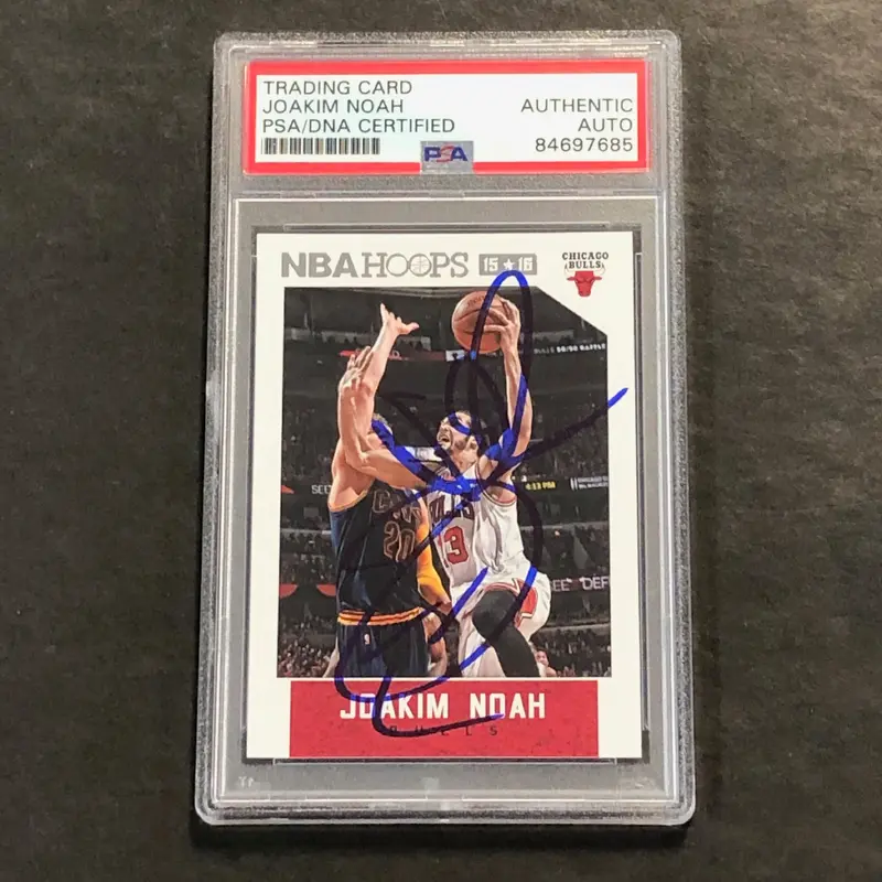 2015-16 Panini Hoops #143 Joakim Noah Signed Card PSA Slabbed Bulls