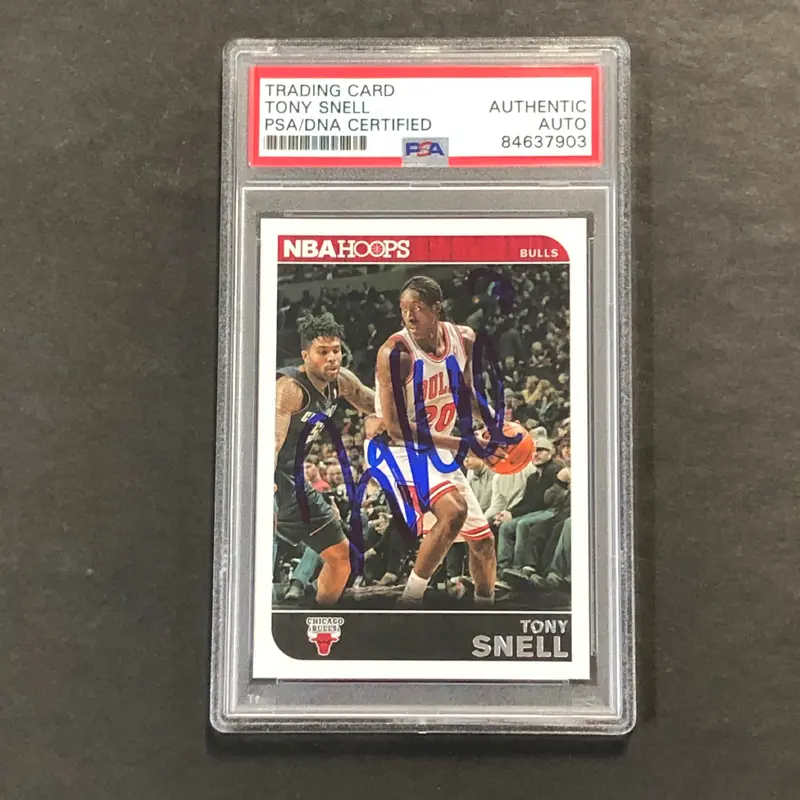 2014-15 NBA Hoops #253 Tony Snell Signed Card AUTO PSA Slabbed Bulls