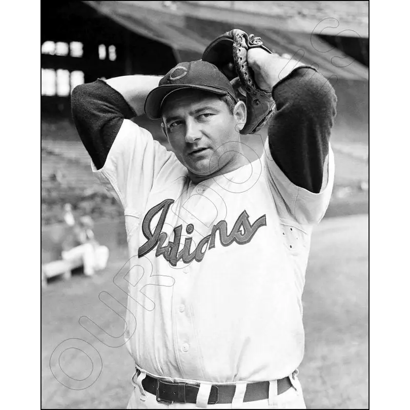 Early Wynn 8X10 Photo - Cleveland Indians - 1424