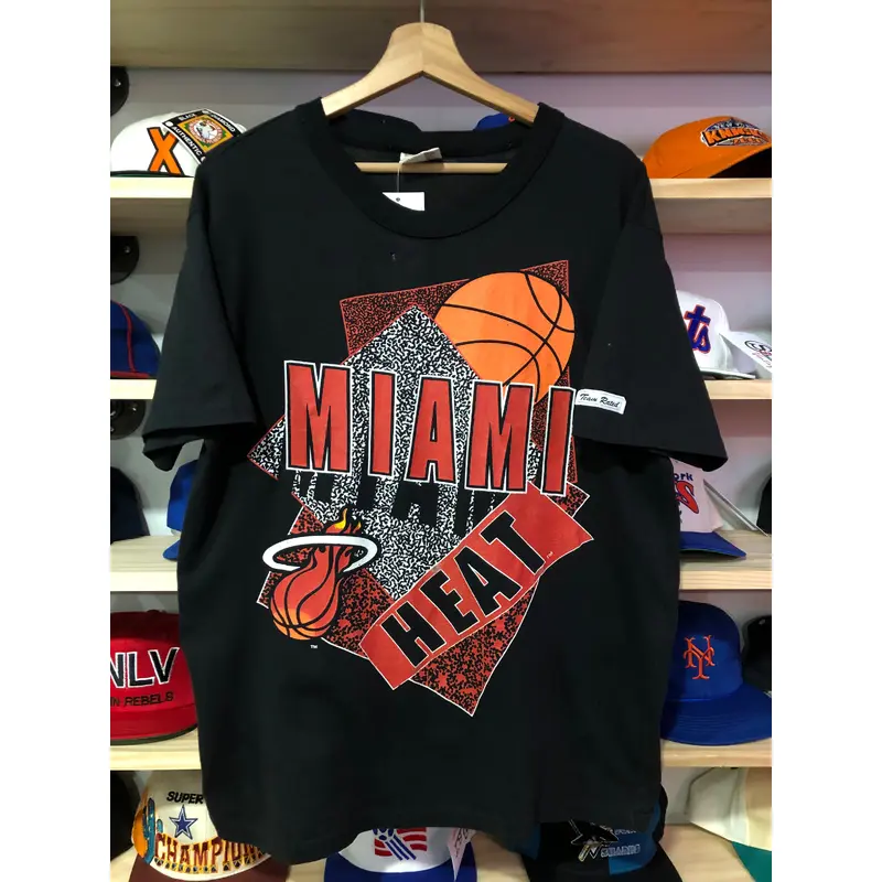 Vintage Team Rated Miami Heat Logo Tee Size Large