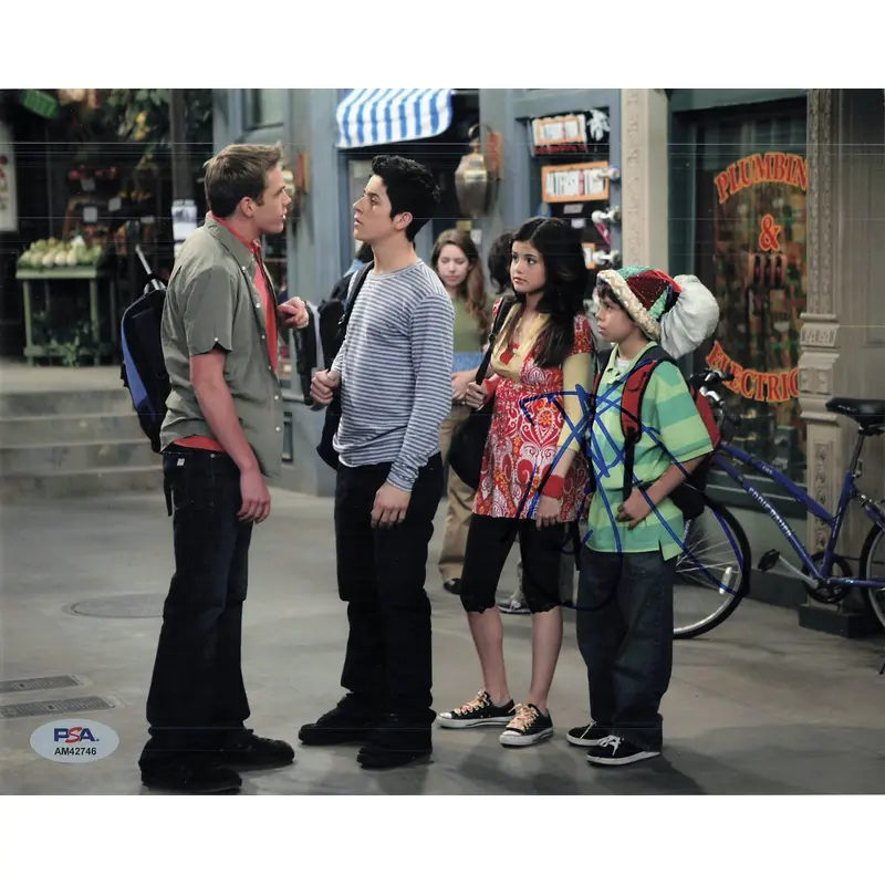 JAKE T. AUSTIN signed 8x10 photo PSA/DNA Autographed