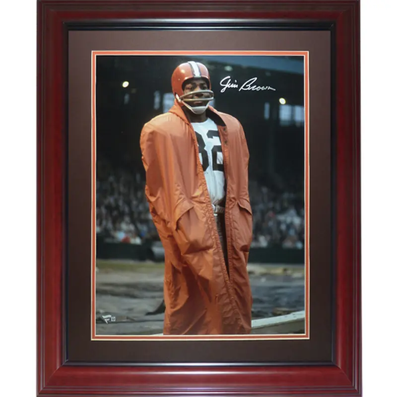 Jim Brown Autographed Cleveland Browns Deluxe Framed 16x20 Photo - Beckett