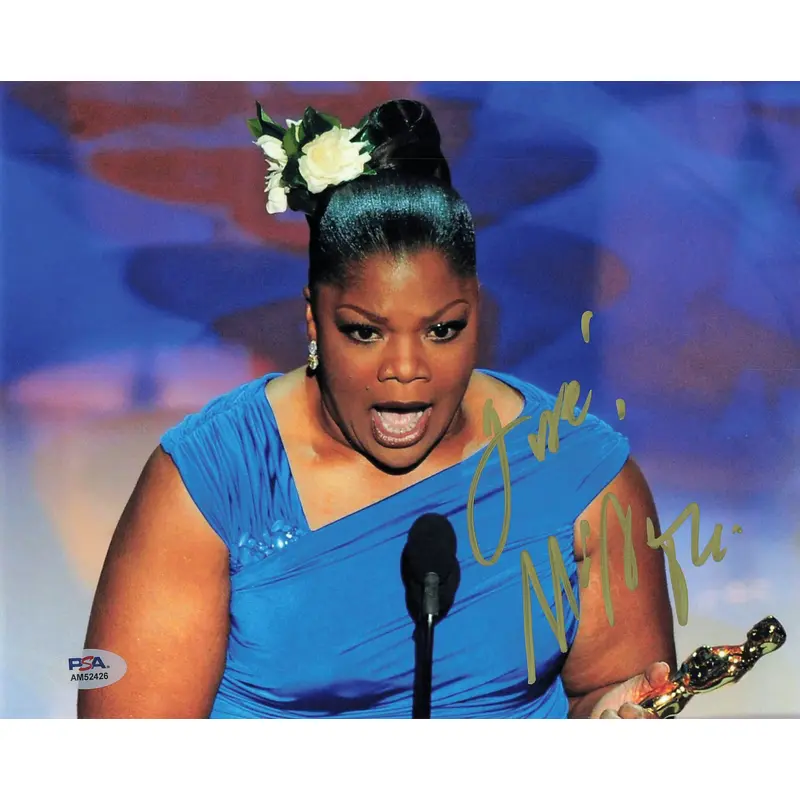 MO'NIQUE signed 8x10 photo PSA/DNA Autographed Actress