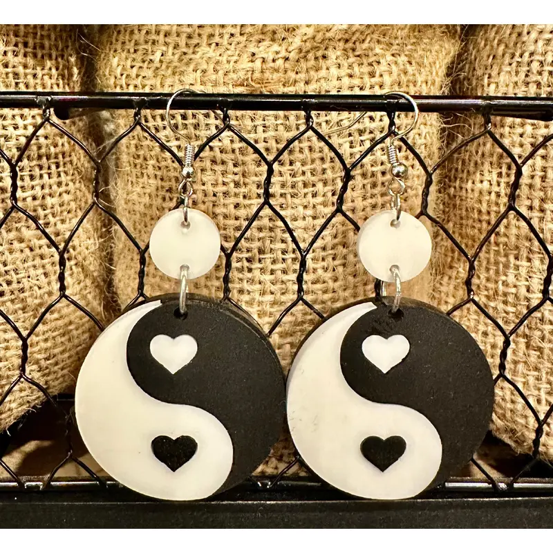 Black & White Yin Yang