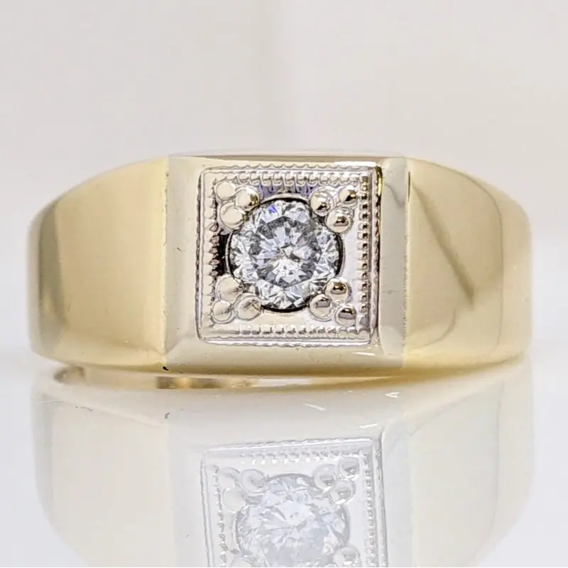 14K .24 CARAT TOTAL I1 G DIAMOND ROUND ESTATE RING 7.2 GRAMS