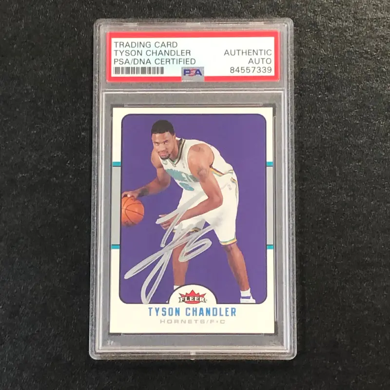 2006-07 FLEER #21 Tyson Chandler Signed Card AUTO PSA Slabbed Hornets