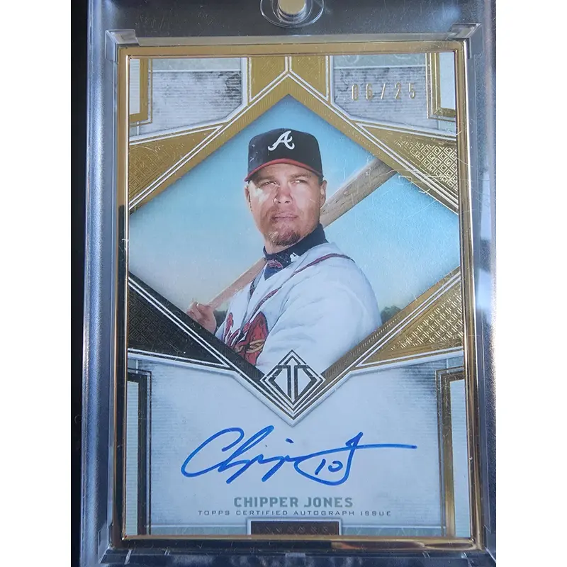 Chipper Jones 2019 Topps Transcendent Framed Auto #6/25