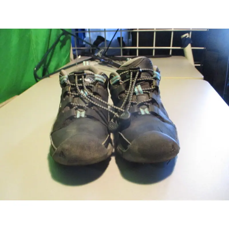 Used Keen Targhee Low Waterproof Size 1 Hiking Shoes