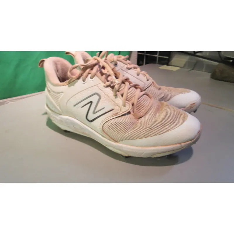 Used New Balance Fresh Foam X 3000 V6 Adult Metal Baseball Cleats